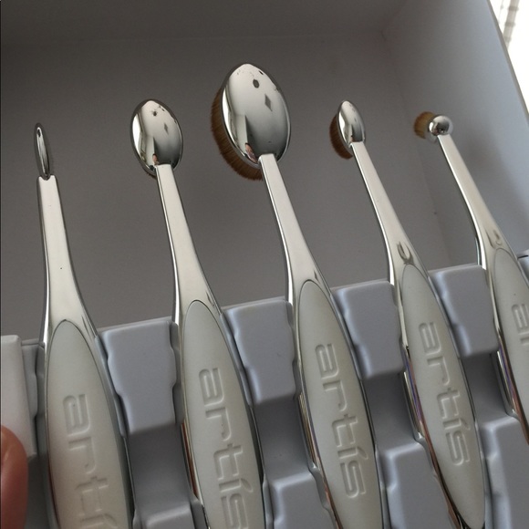 Artis makeup brush set - Picture 7 of 7